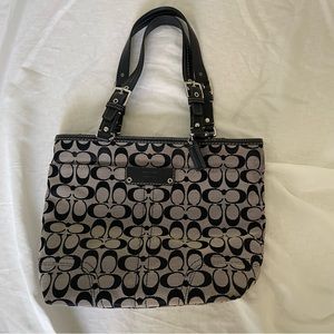 Coach shoulder bag